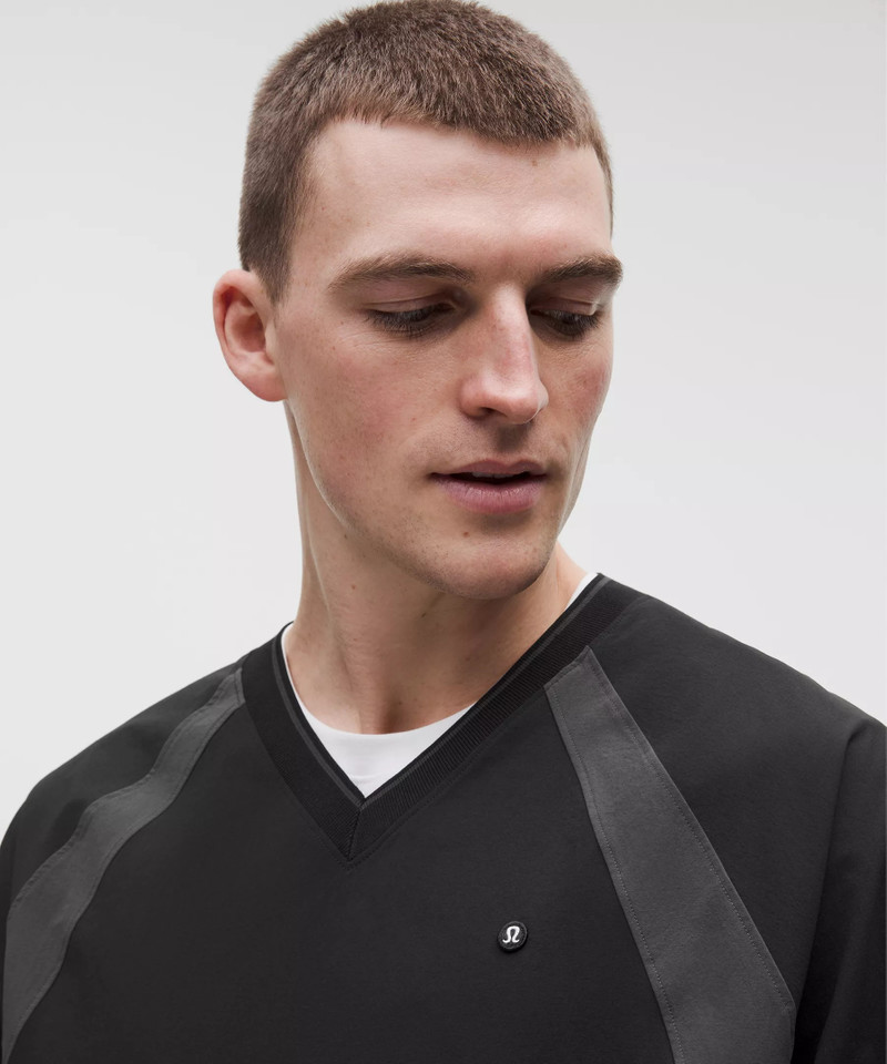 Water-Repellent Golf Pullover 4