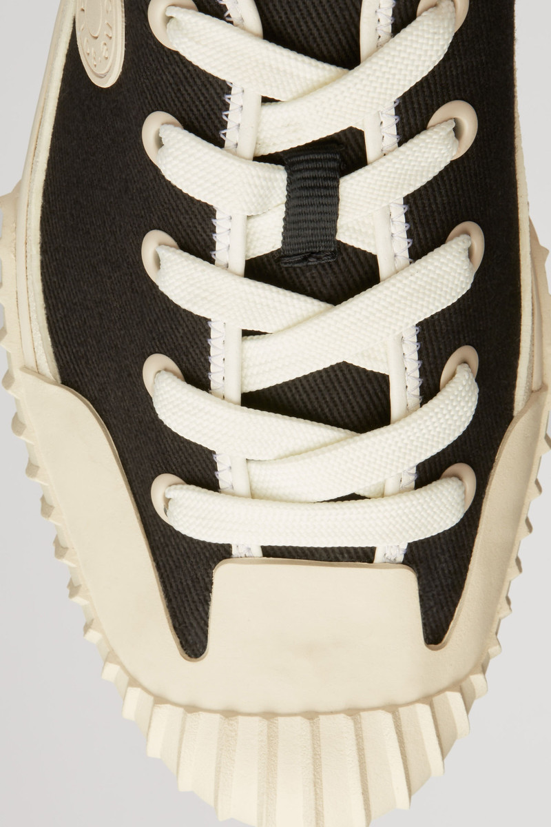 Logo-patch canvas sneakers black 7