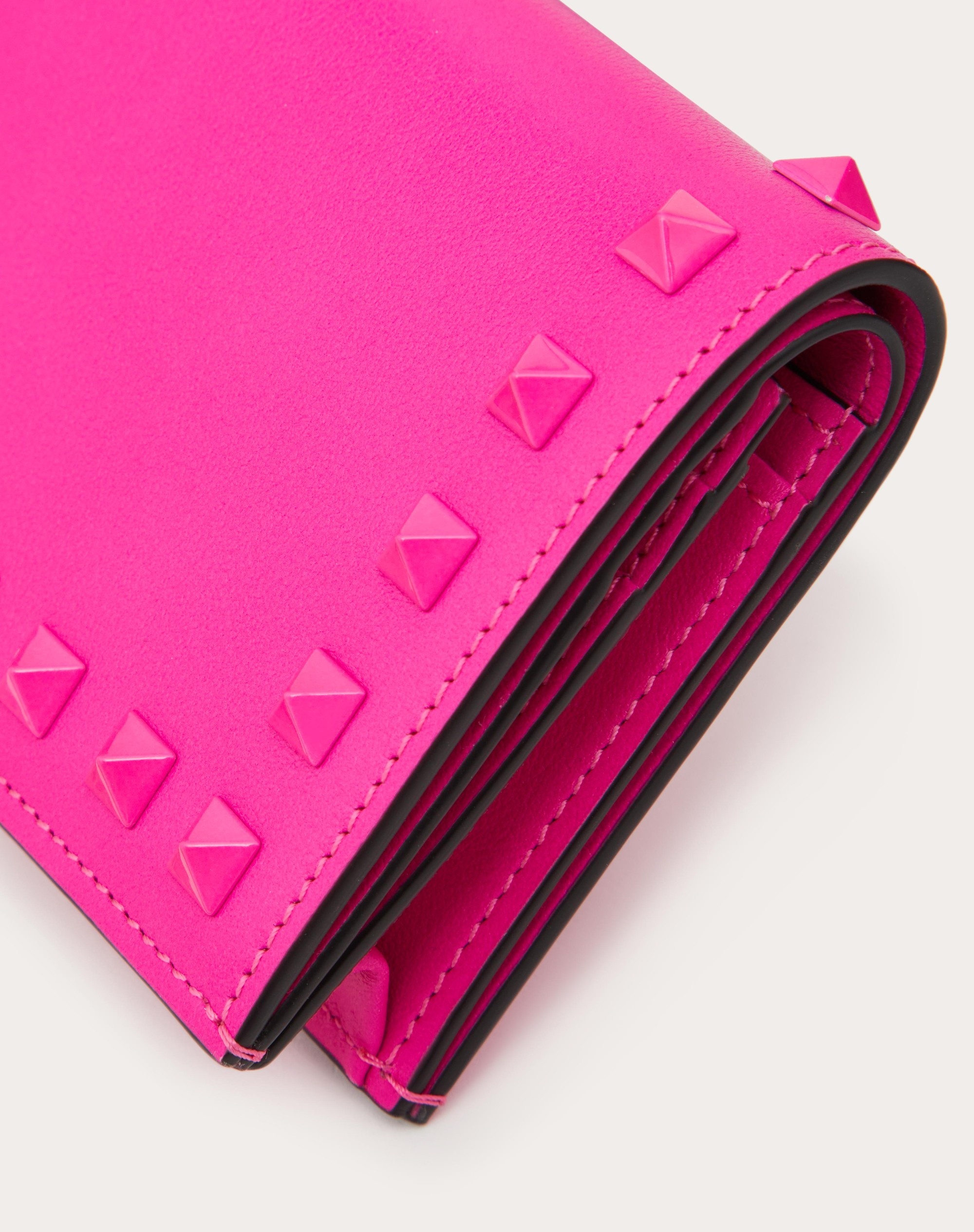 SMALL ROCKSTUD CALFSKIN WALLET - 2