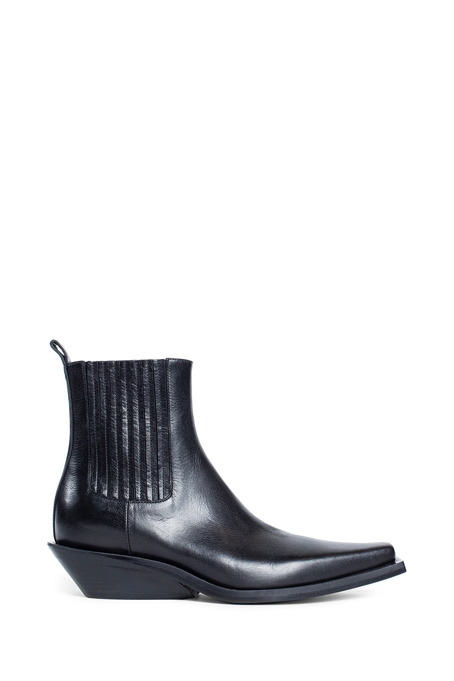 Harper-Pointy-Chelsea-Boots-In-Grained-Shiny-Calfskin - 1