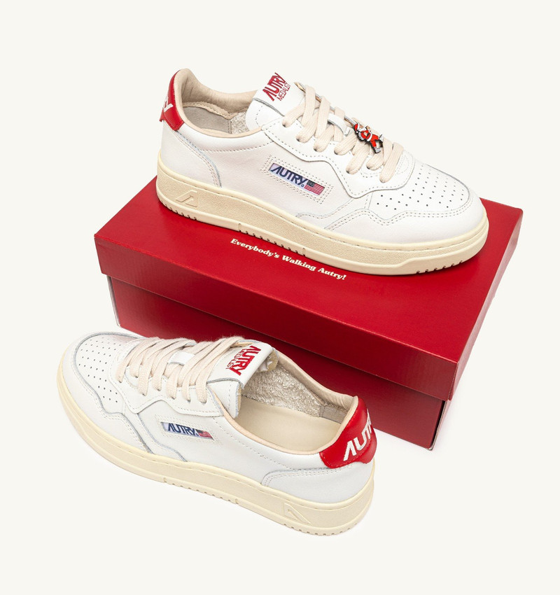 MEDALIST LOW 'SANTA CLAUS' SNEAKERS IN WHITE AND RED LEATHER 3