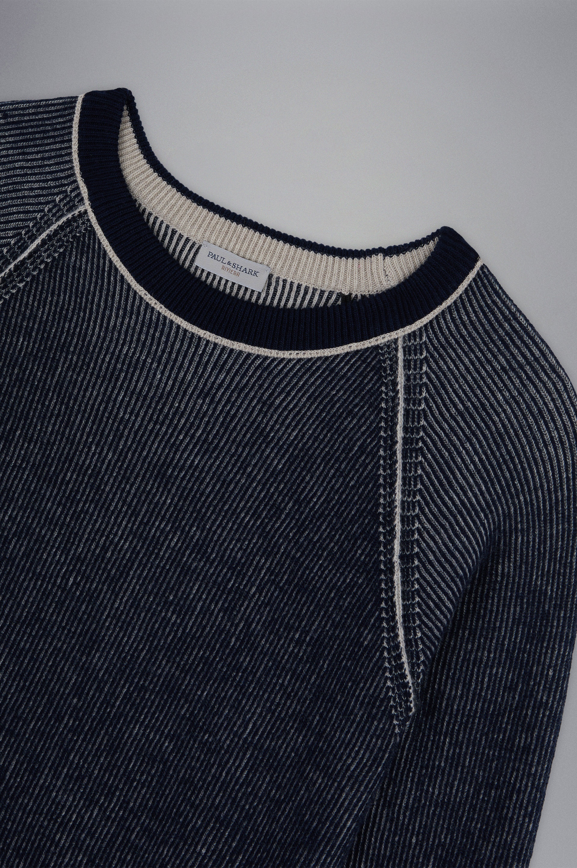 WOOL SWEATER WITH CONTRASTING PIPING - 5