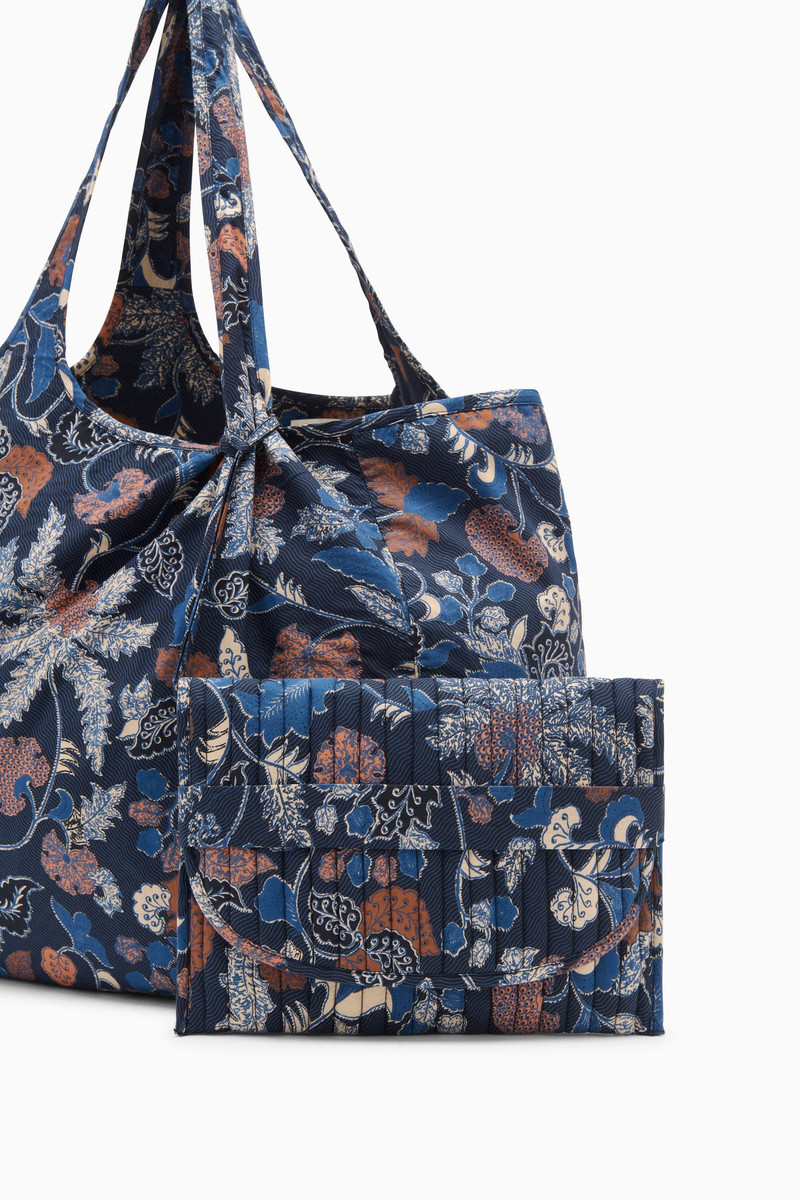 Kamari Tote 3
