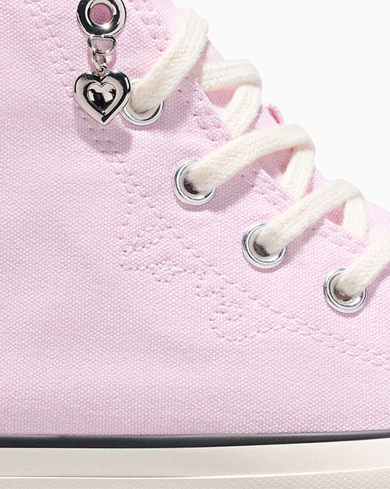 Chuck Taylor All Star Valentine's Day 9