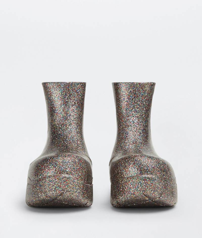 Bottega Veneta puddle outlook