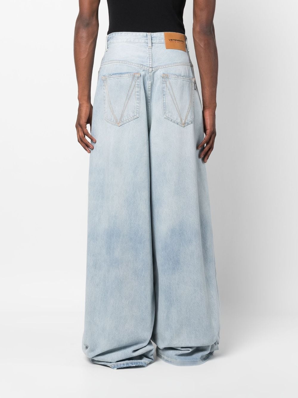 bleached-effect wide-leg jeans - 4