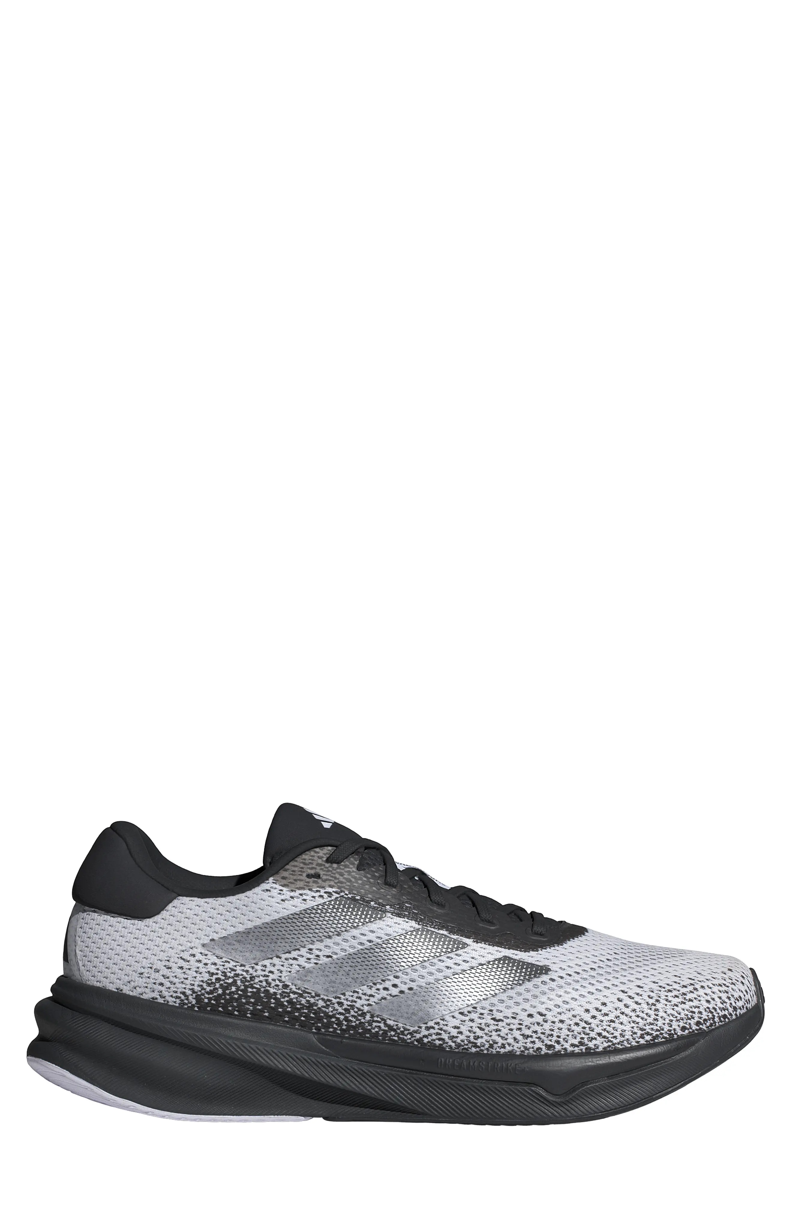 Supernova Stride Running Shoe in Black/White/Black - 3