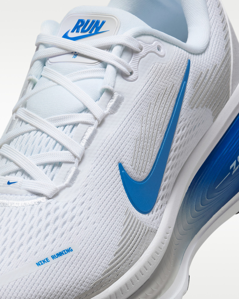 Nike Vomero 18 Women's Road Running Shoes 7