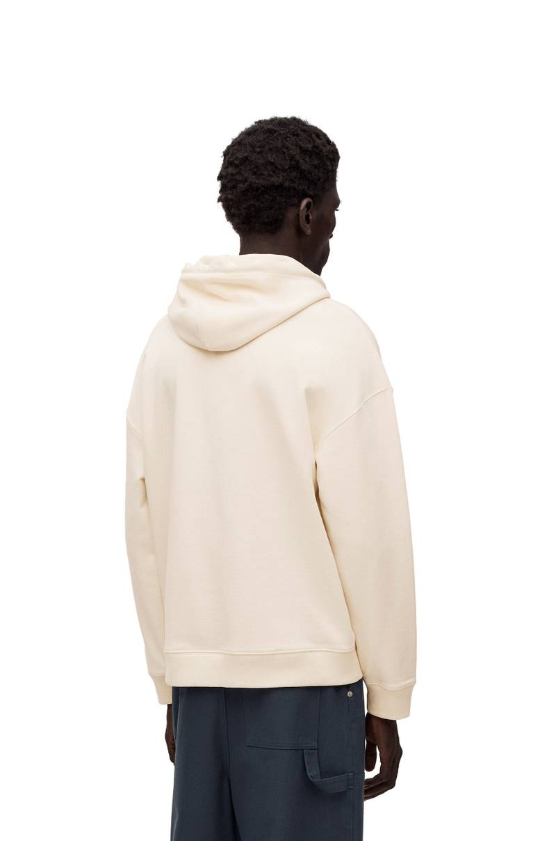Relaxed fit hoodie in cotton 4