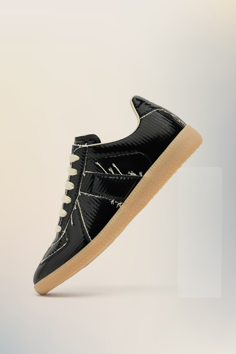 Maison Margiela Replica sneakers outlook