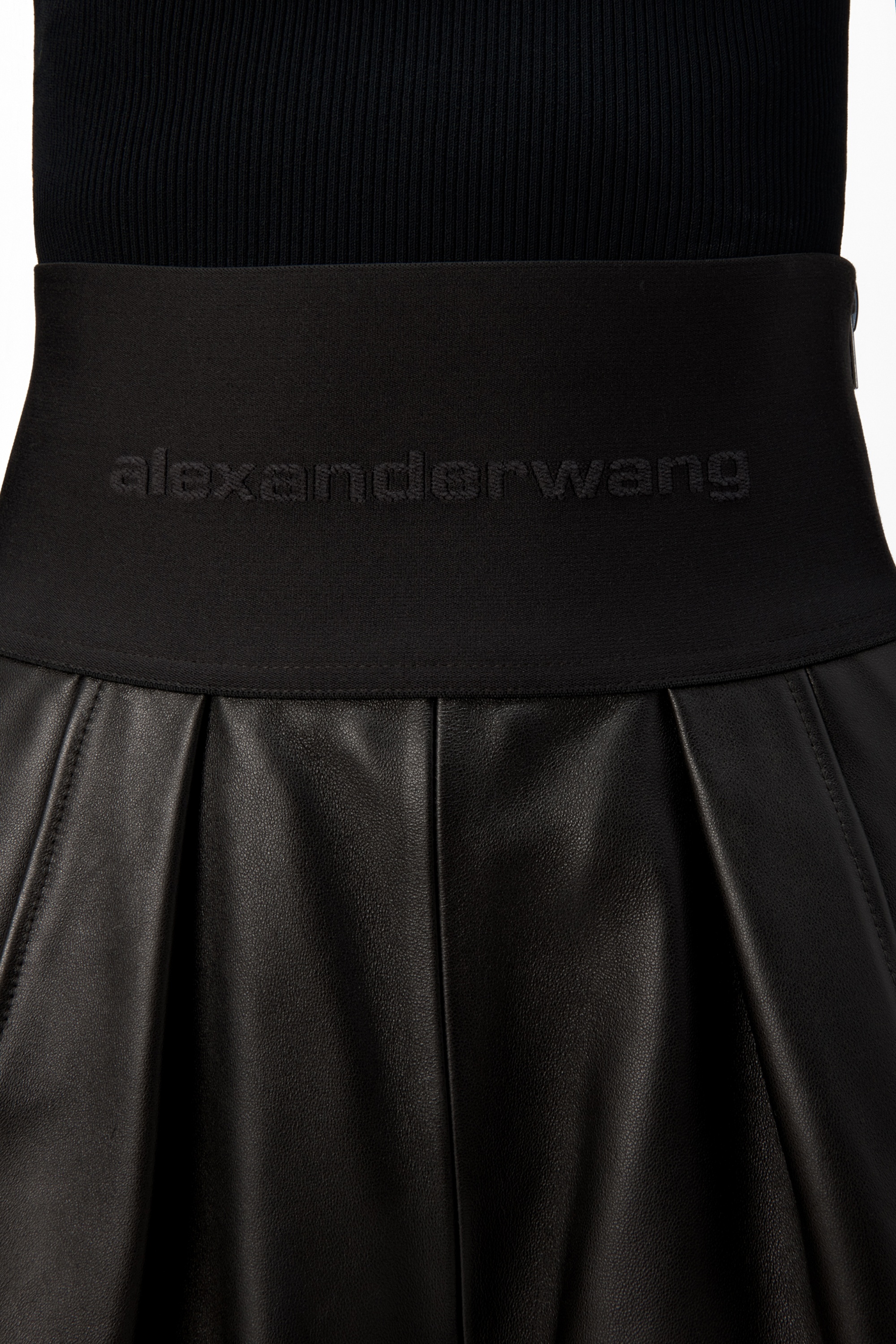 SAFARI SHORT IN PLONGE LEATHER - 4