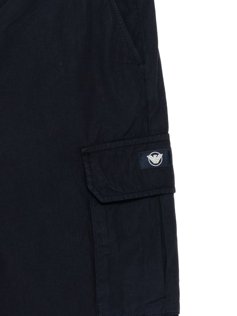 logo-patch cargo shorts 3