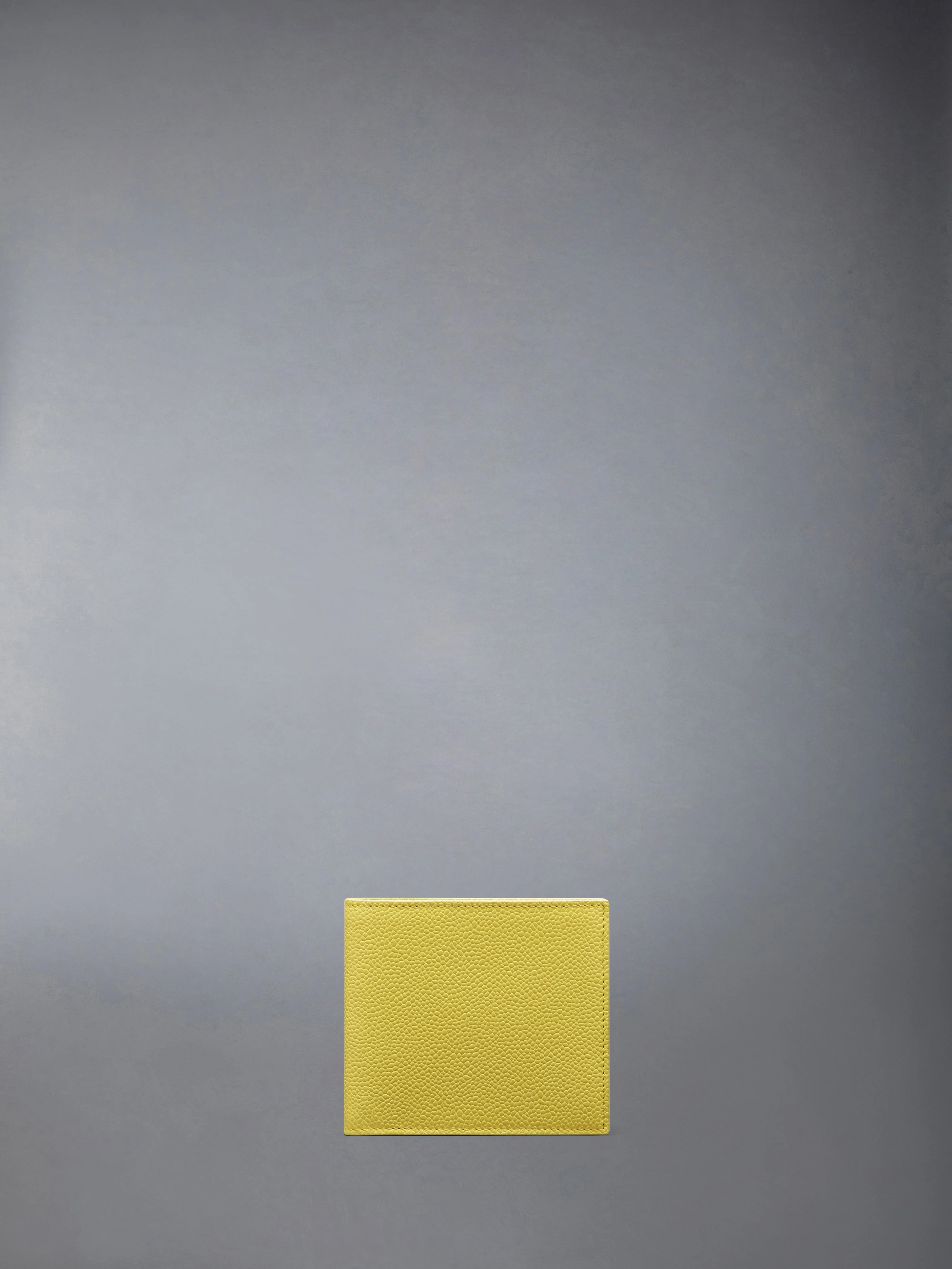 PEBBLE GRAIN BIFOLD - 1