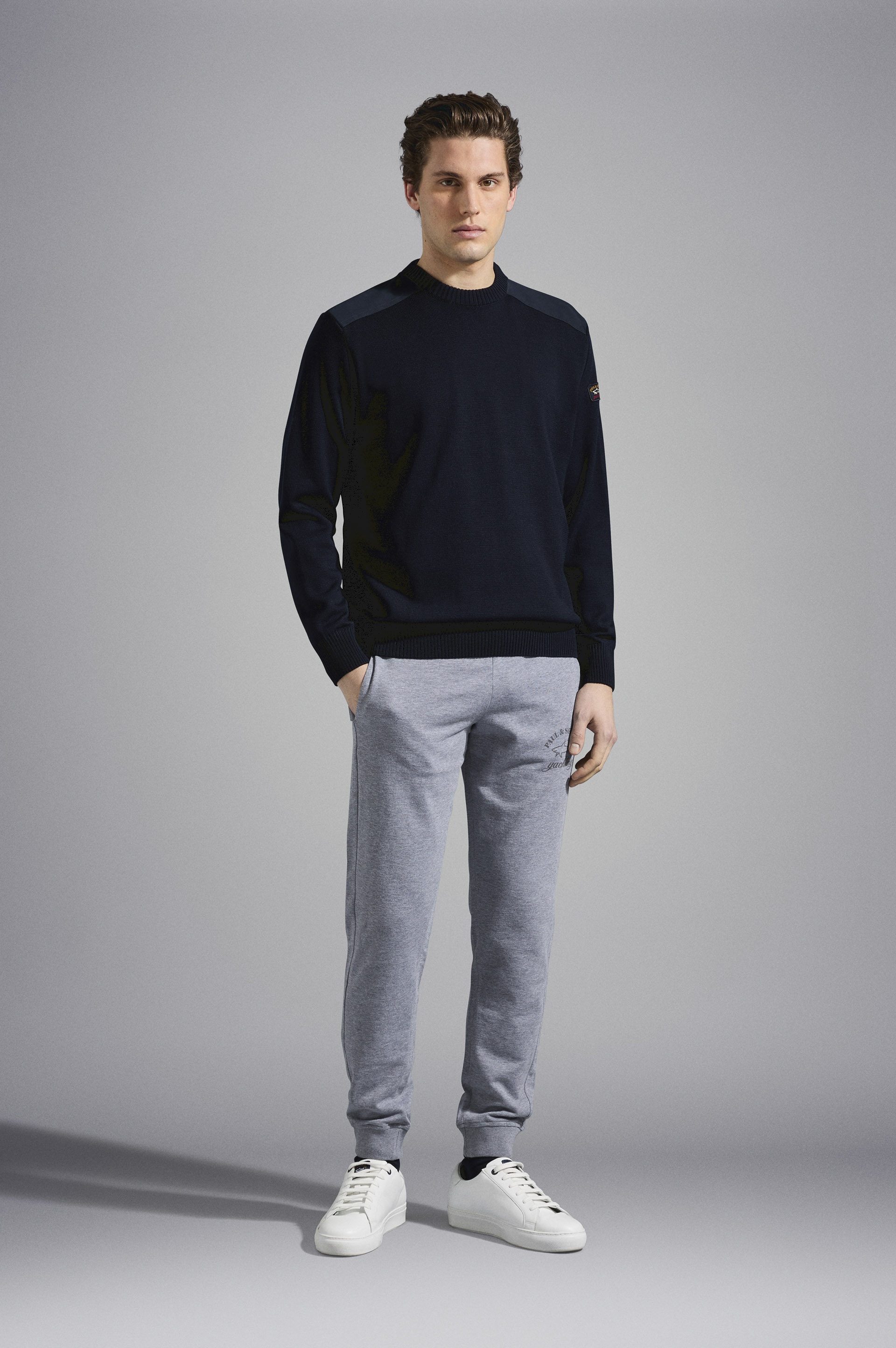 BRETAGNE WOOL CREW NECK WITH ICONIC BADGE - 2