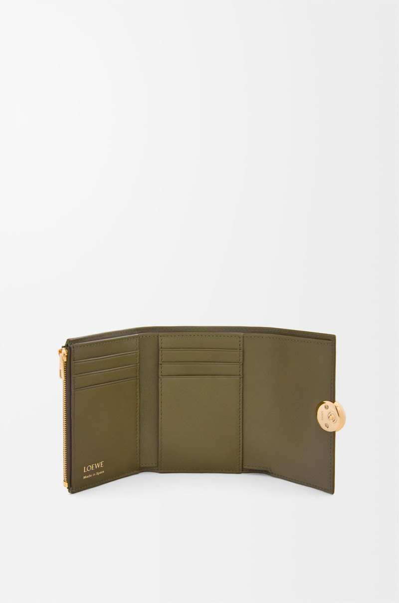 Loewe Pebble small vertical wallet in pebble grained calfskin outlook