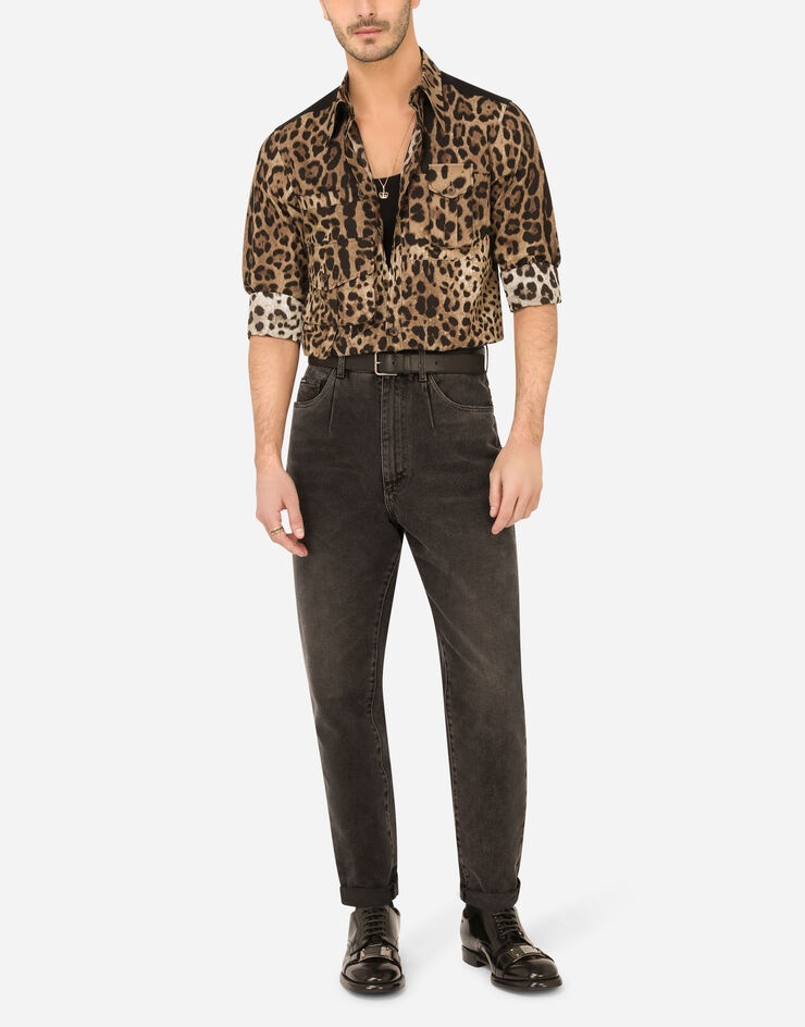 Leopard-print cotton shirt with multiple pockets - 6