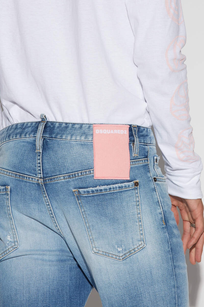 LIGHT SUNSET WASH ROADIE JEANS 4