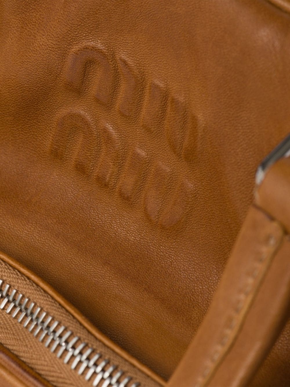 logo-embossed leather tote bag - 4