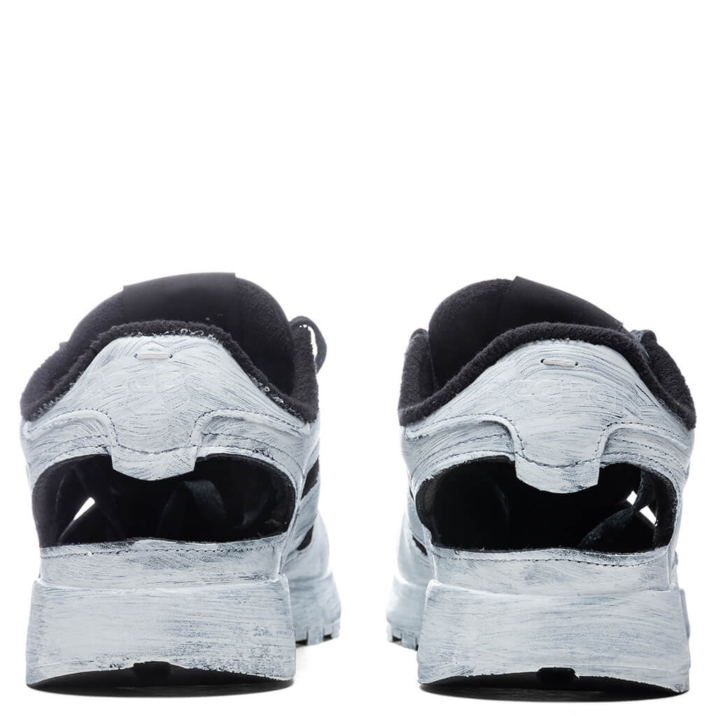 MAISON MARGIELA X REEBOK DÉCORTIQUÉ’ CLASSIC LEATHER SNEAKER - HANDPAINTED - 4