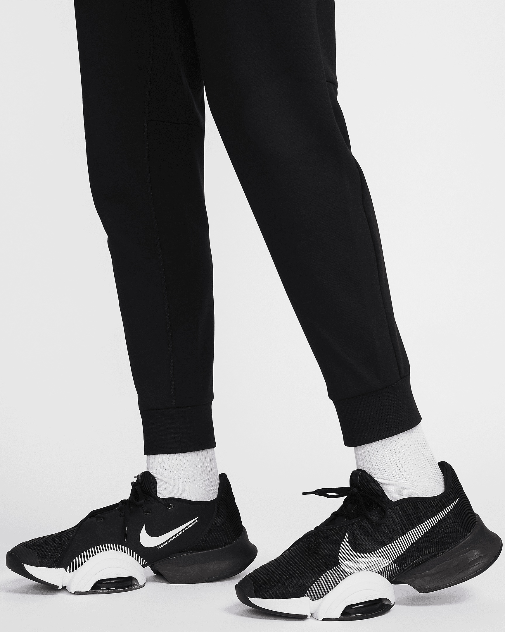 Nike Primary Men's Dri-FIT UV Versatile Joggers - 6