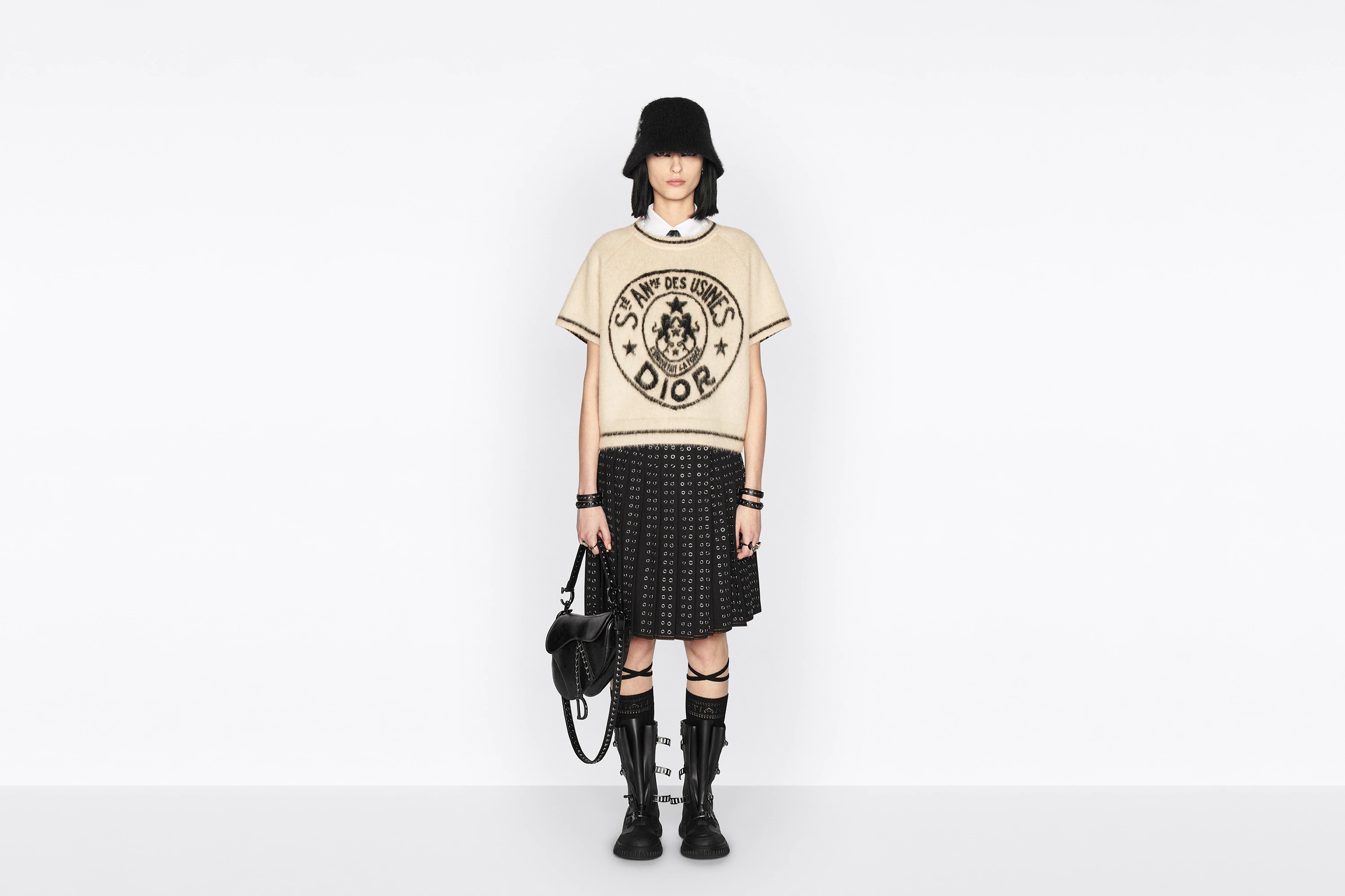 Short-Sleeved Sweater - 4