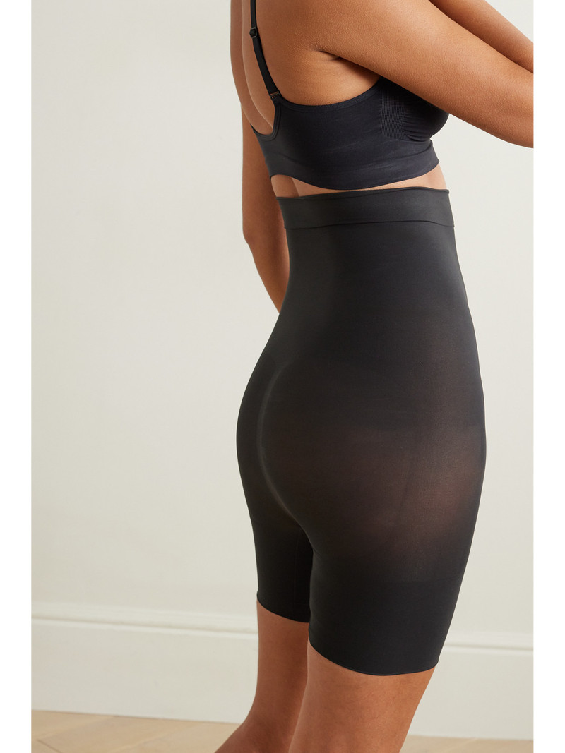 SKIMS Seamless Sculpt Mid Thigh Shorts outlook