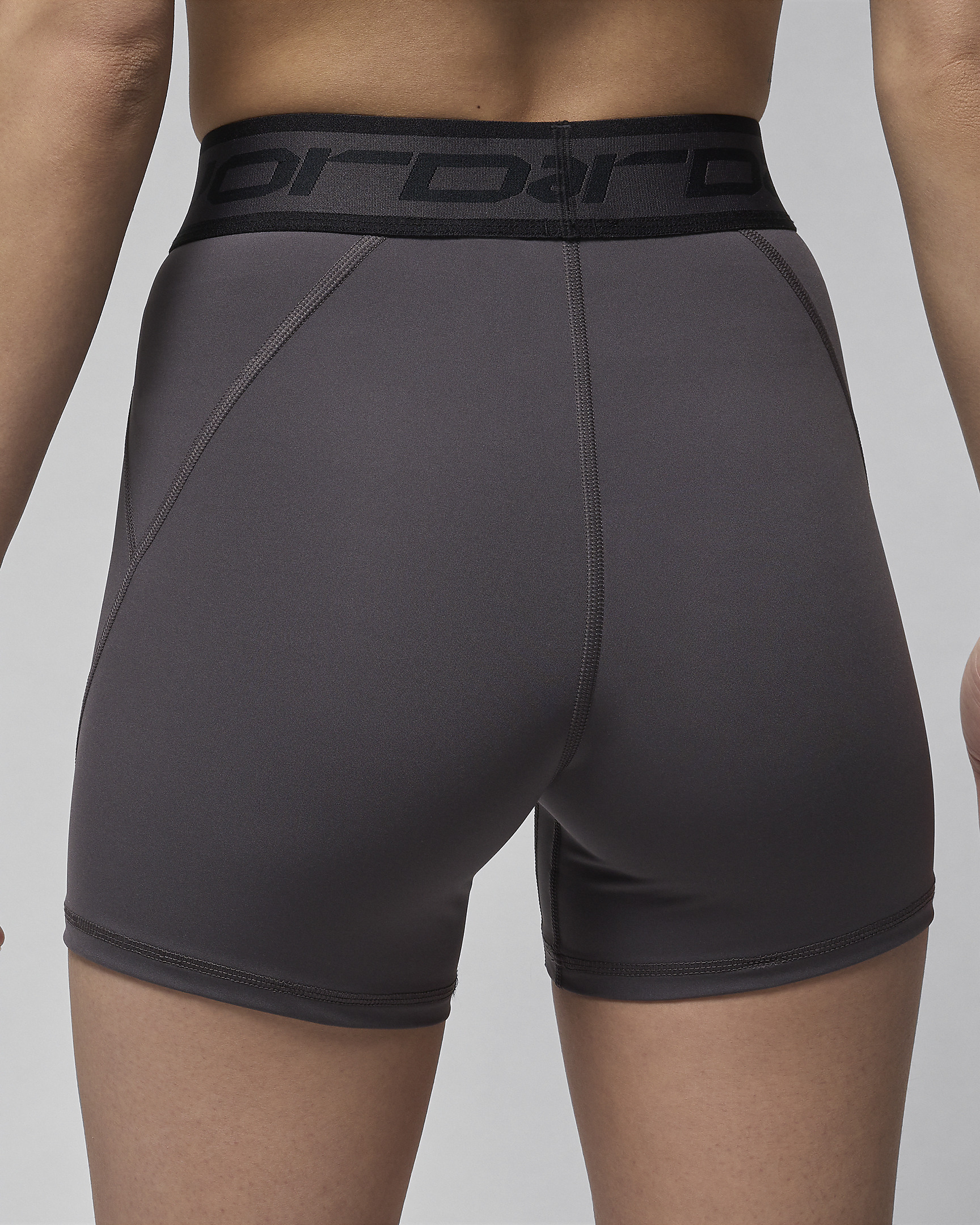 Jordan Sport Women's 5" Shorts - 3