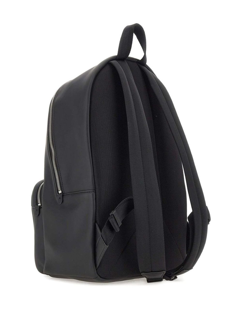 zip-pocket backpack 3