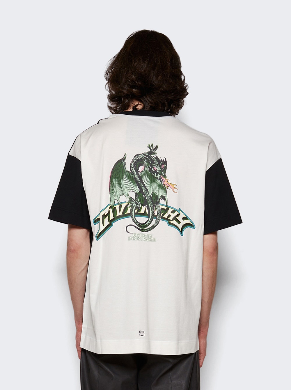 Graphic Tee Black - 5
