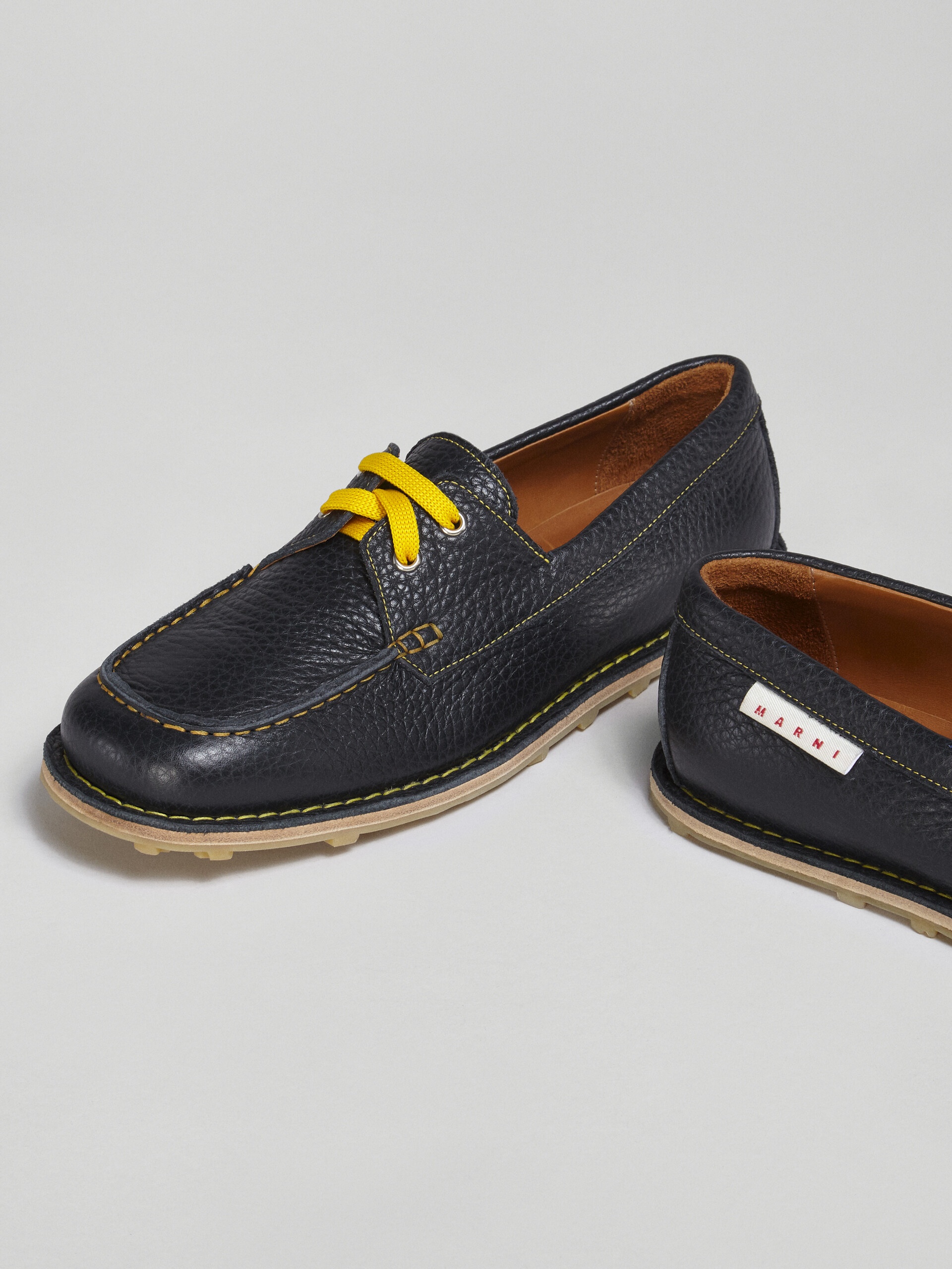 DERBY LACE-UP IN GRAINED CALF - 5