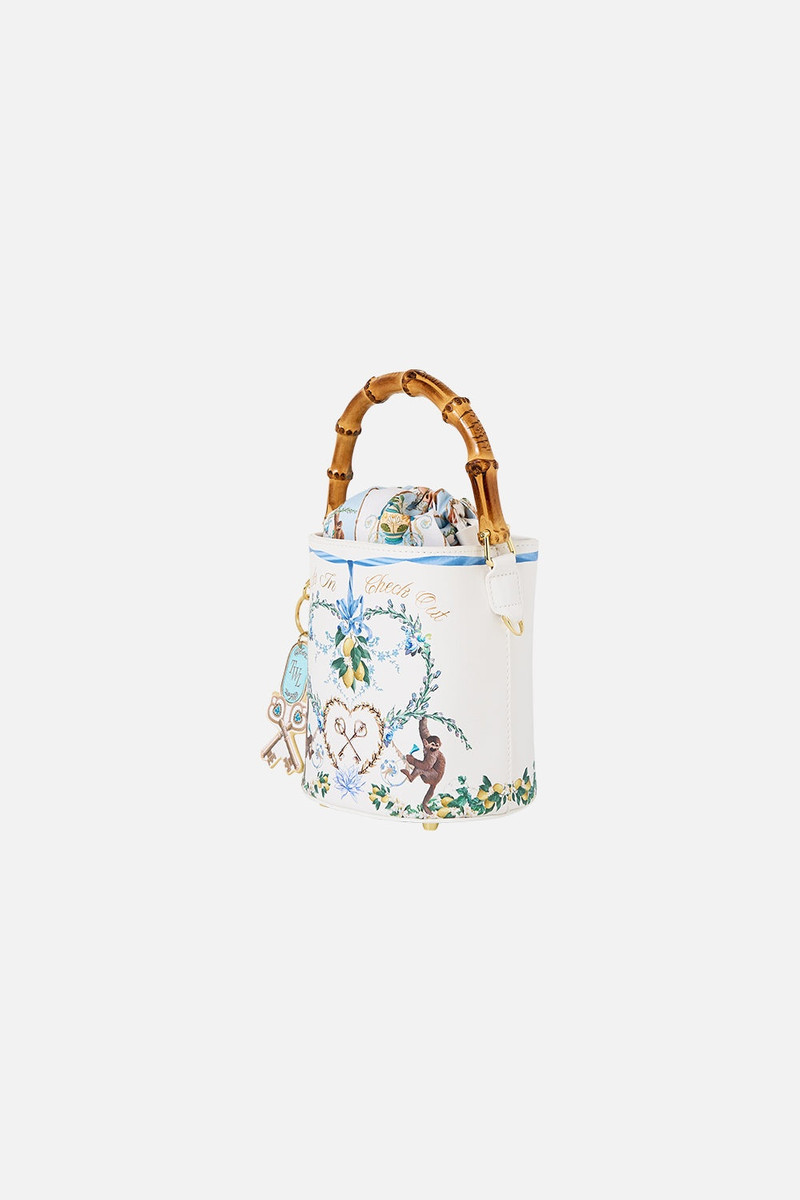 CAMILLA DRAWSTRING BUCKET BAG outlook