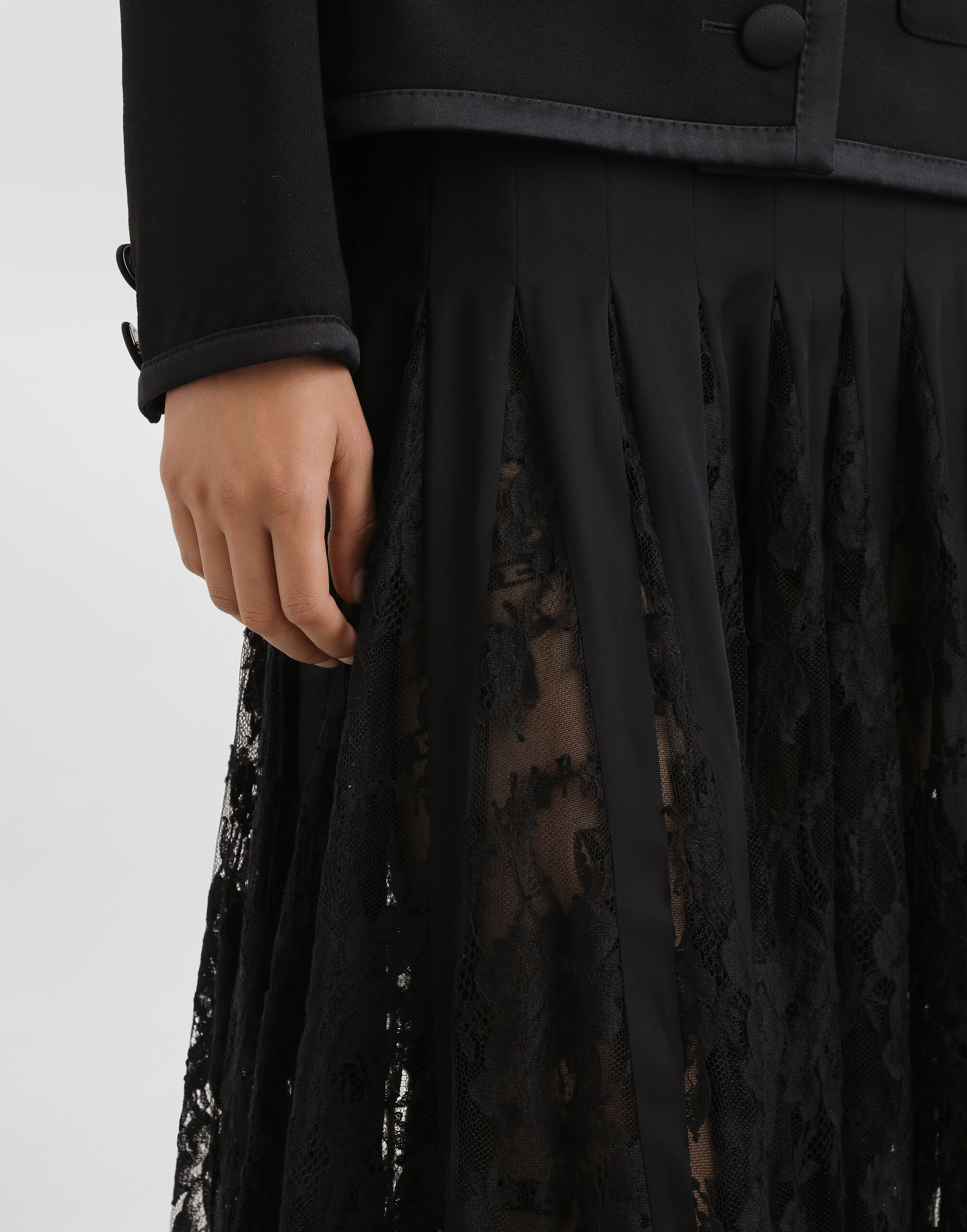 Charmeuse midi skirt with Chantilly lace inserts - 4