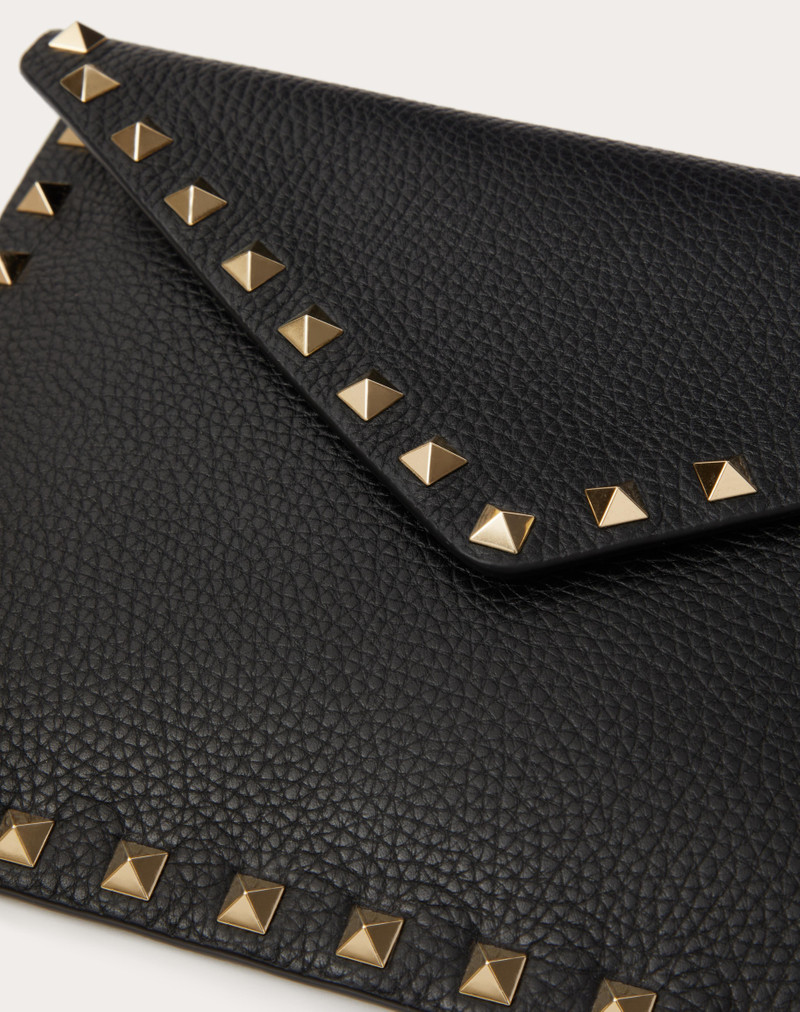 ROCKSTUD GRAINY CALFSKIN POUCH 7