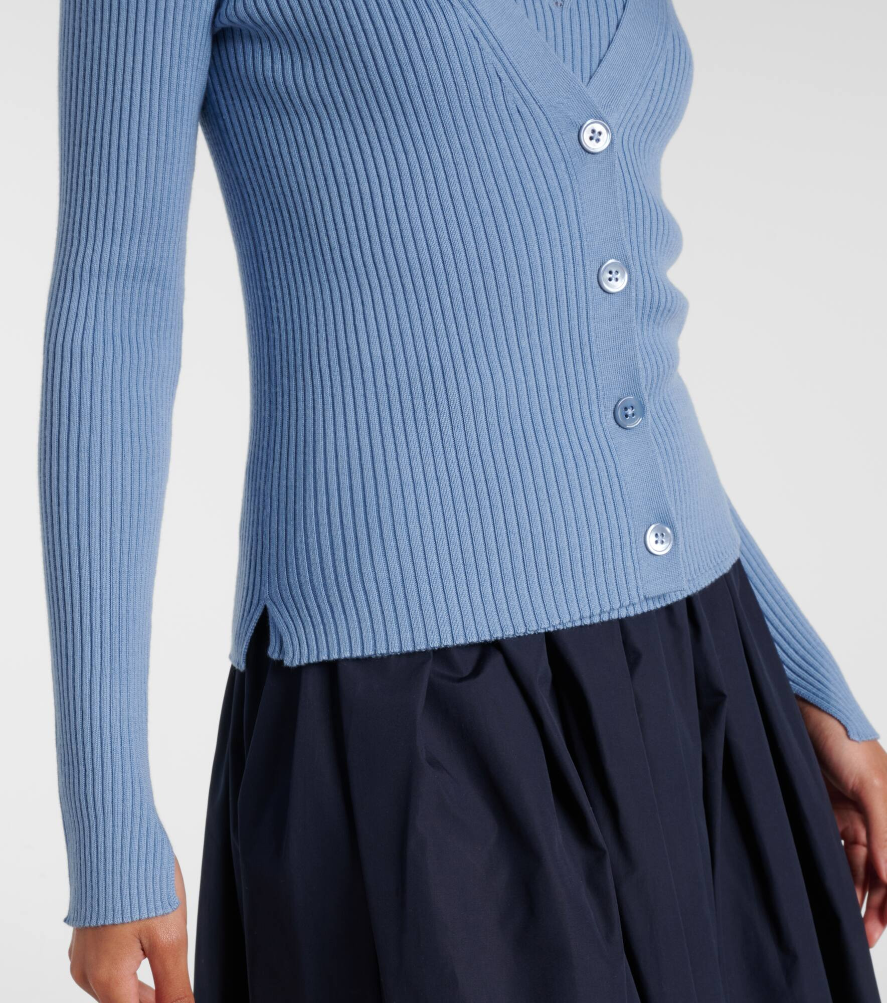 Embellished cardigan and tank top set - 5