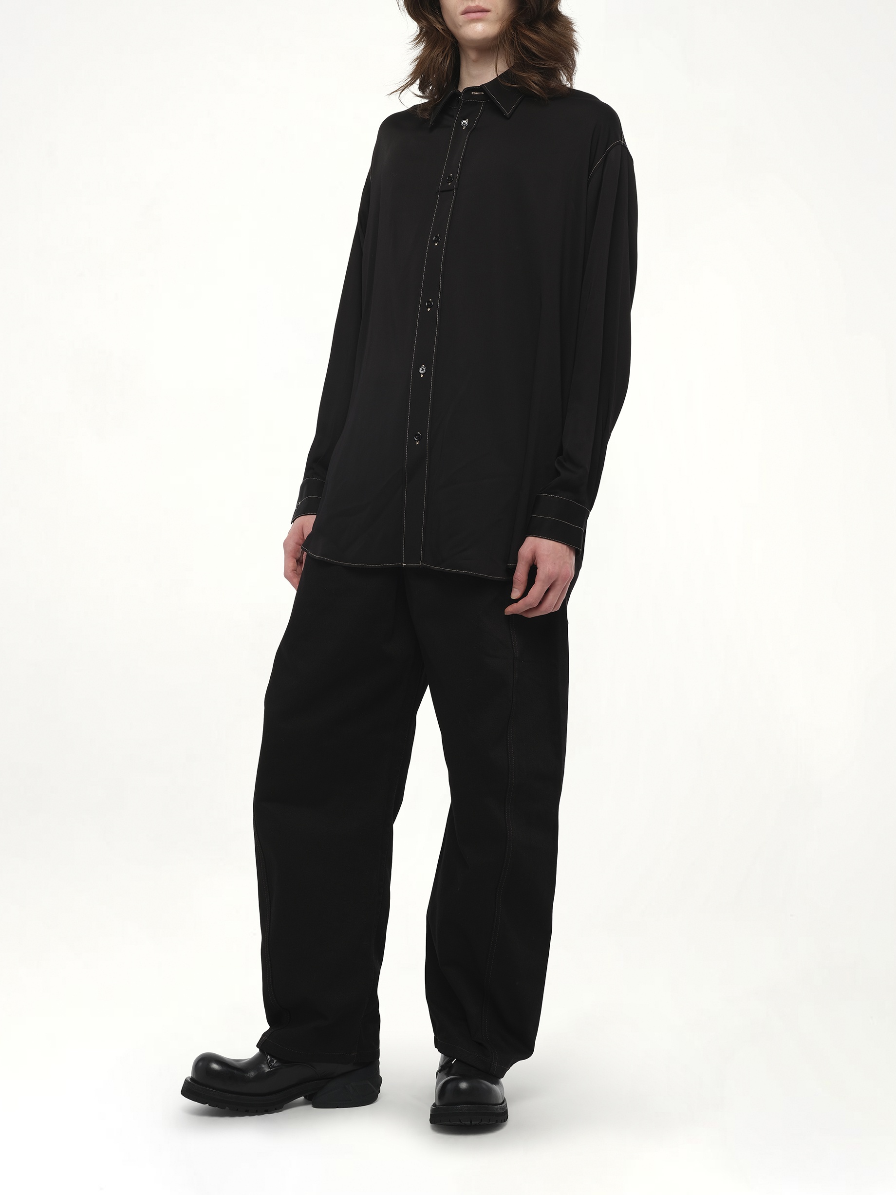 Loop Shirt in Black - 4
