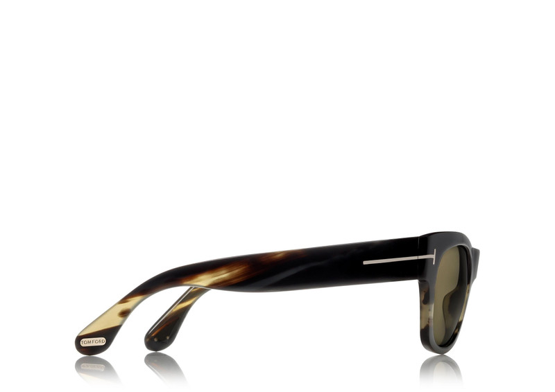 TOM FORD TOM N.2 outlook