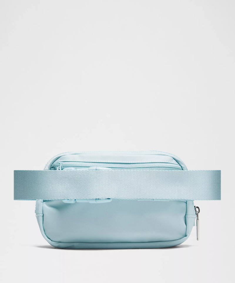 Everywhere Belt Bag with Long Strap 1L 3