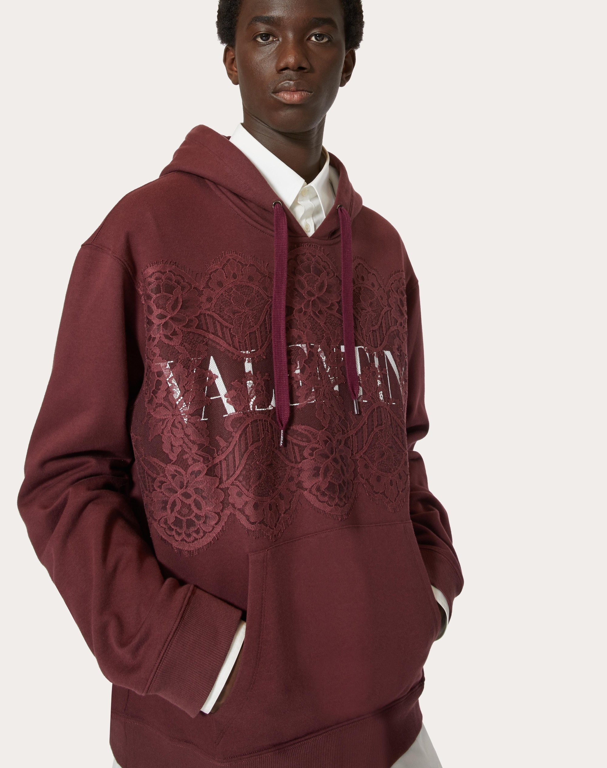 SWEATSHIRT WITH VALENTINO PRINT AND LACE EMBROIDERY - 5