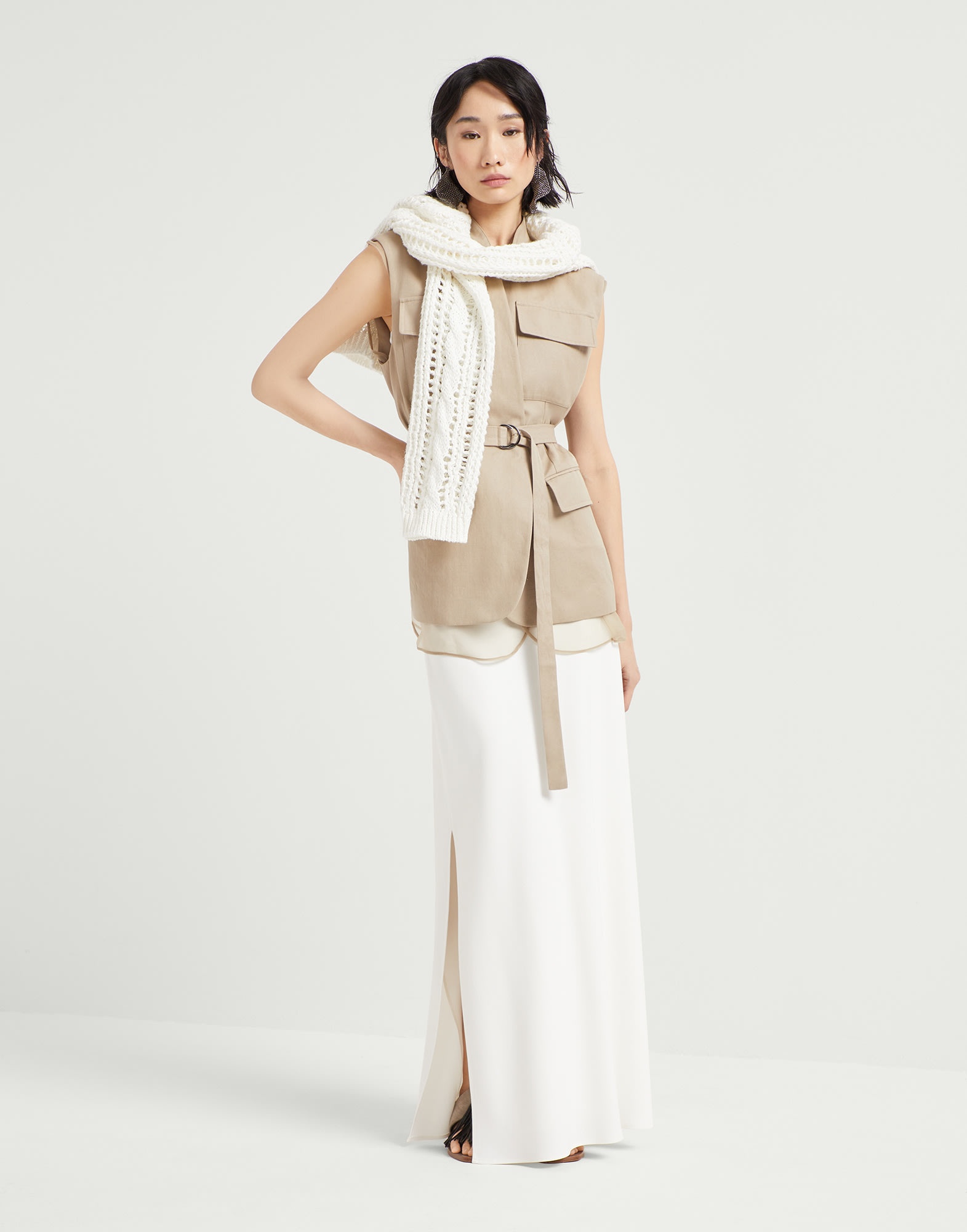 Cotton and linen cover vest with detachable organza insert and monili - 5