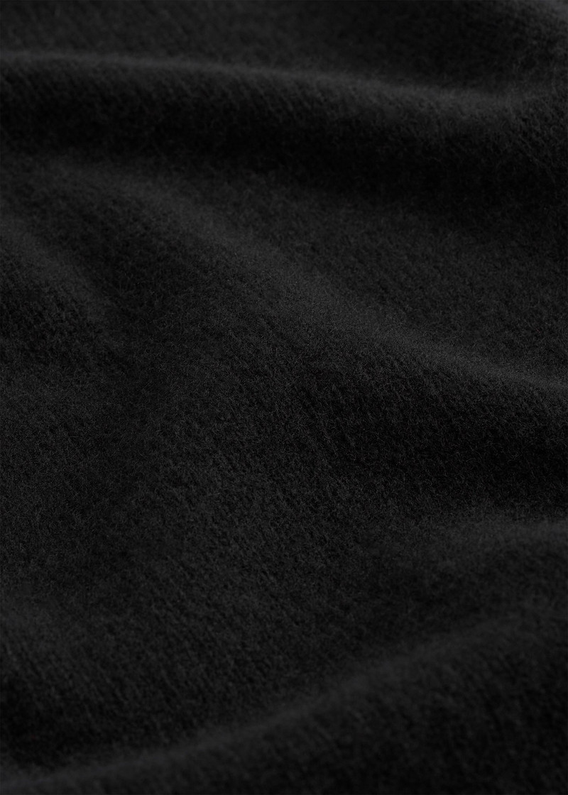 Triangle wool cashmere scarf black 4