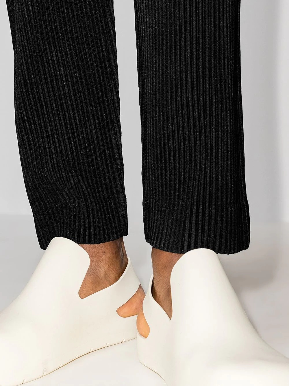 pleated high-waisted trousers - 4