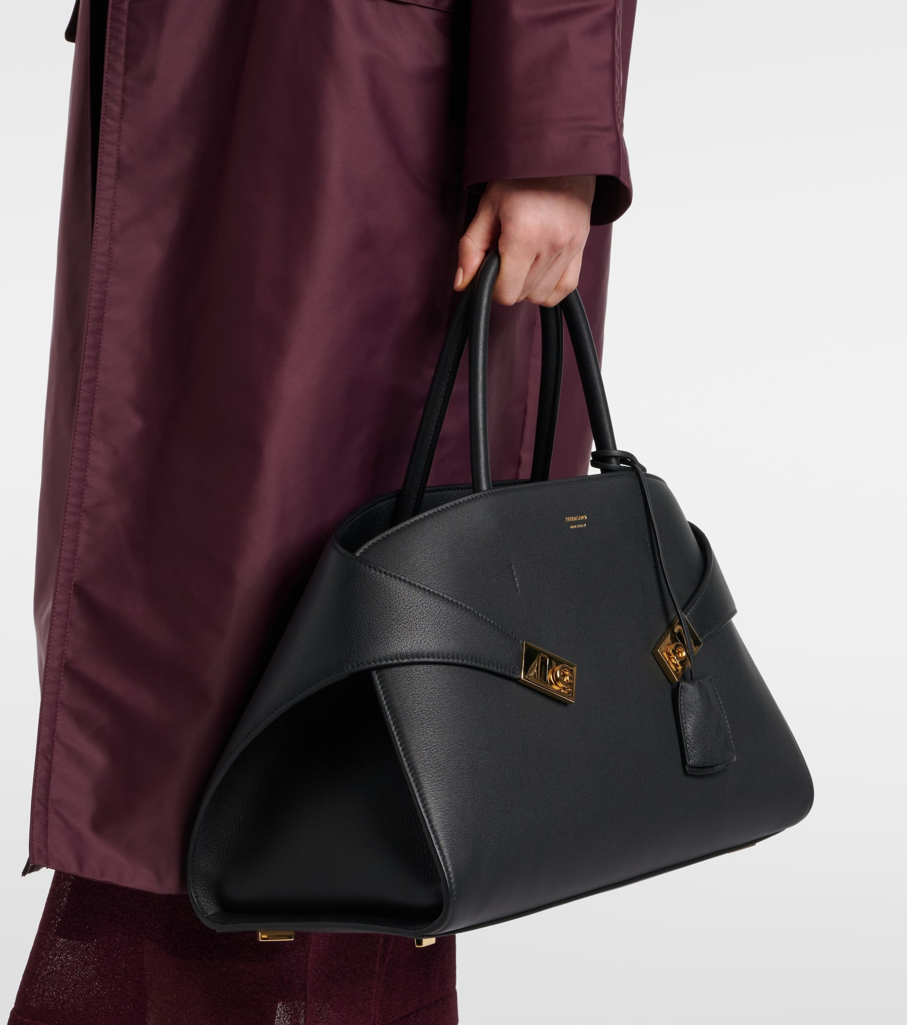 Hug Medium leather tote bag - 6