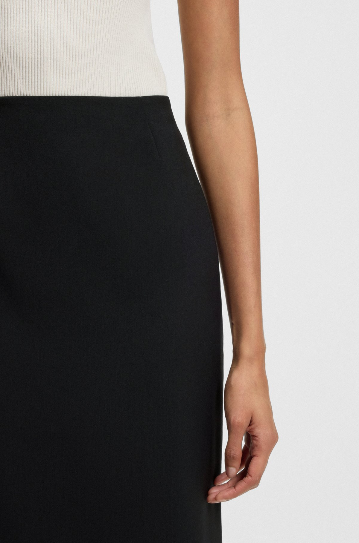 SLIM-FIT PENCIL SKIRT IN VIRGIN WOOL - 5
