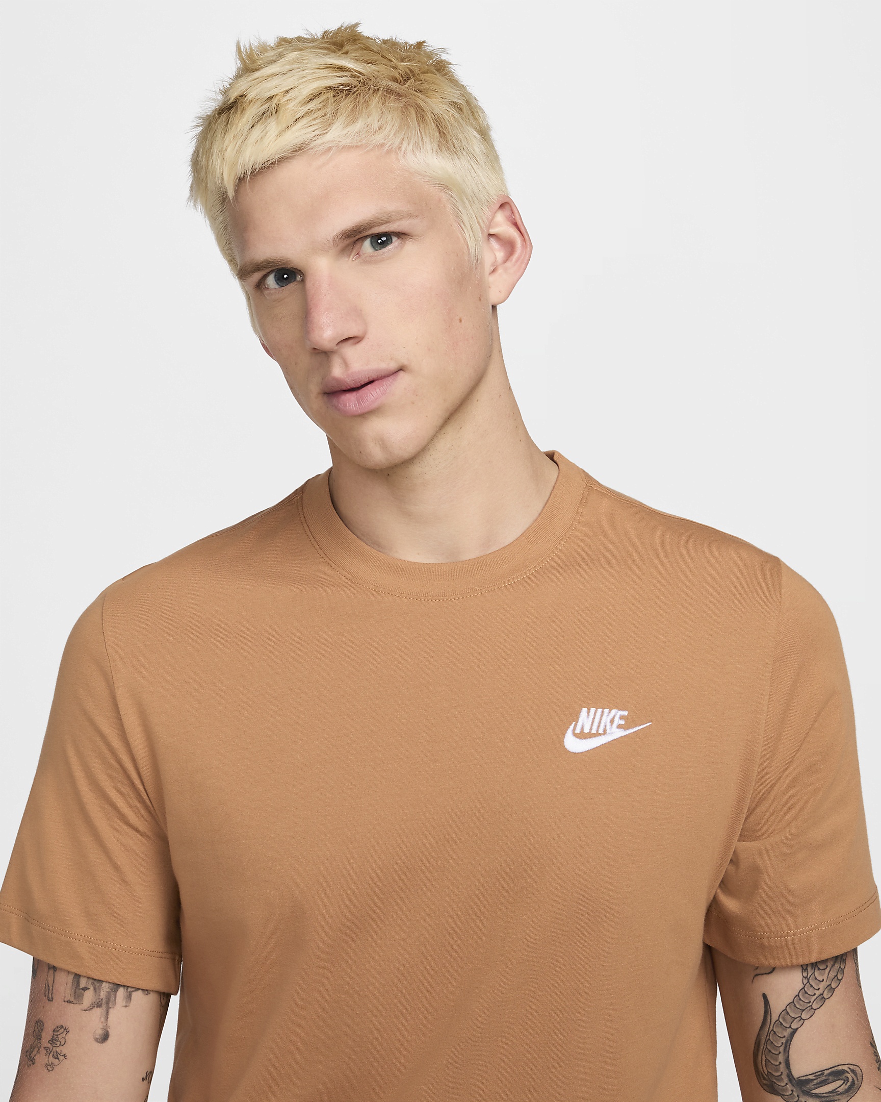 Nike Sportswear Club Men's T-Shirt - 3