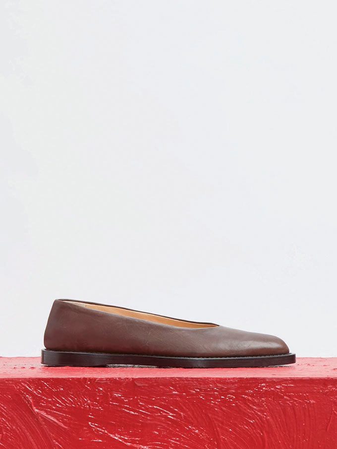 Kati Ballerina Flat Shoe in Chocolate Leather - 5
