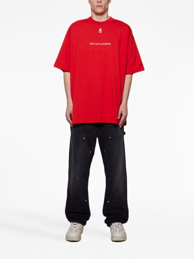 VETEMENTS x Apple slogan-print cotton T-shirt outlook