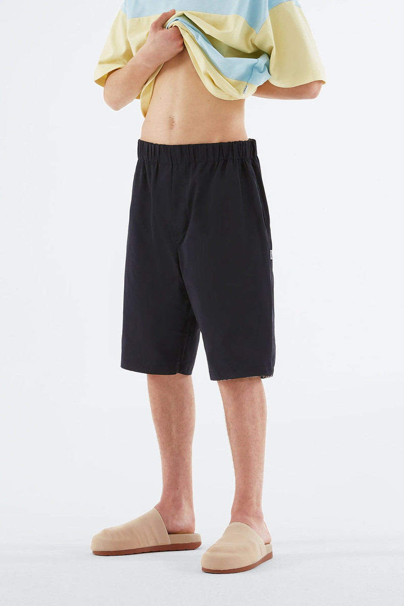 REVERSIBLE NAVY & WHITE LOGO BERMUDA PANTS 3