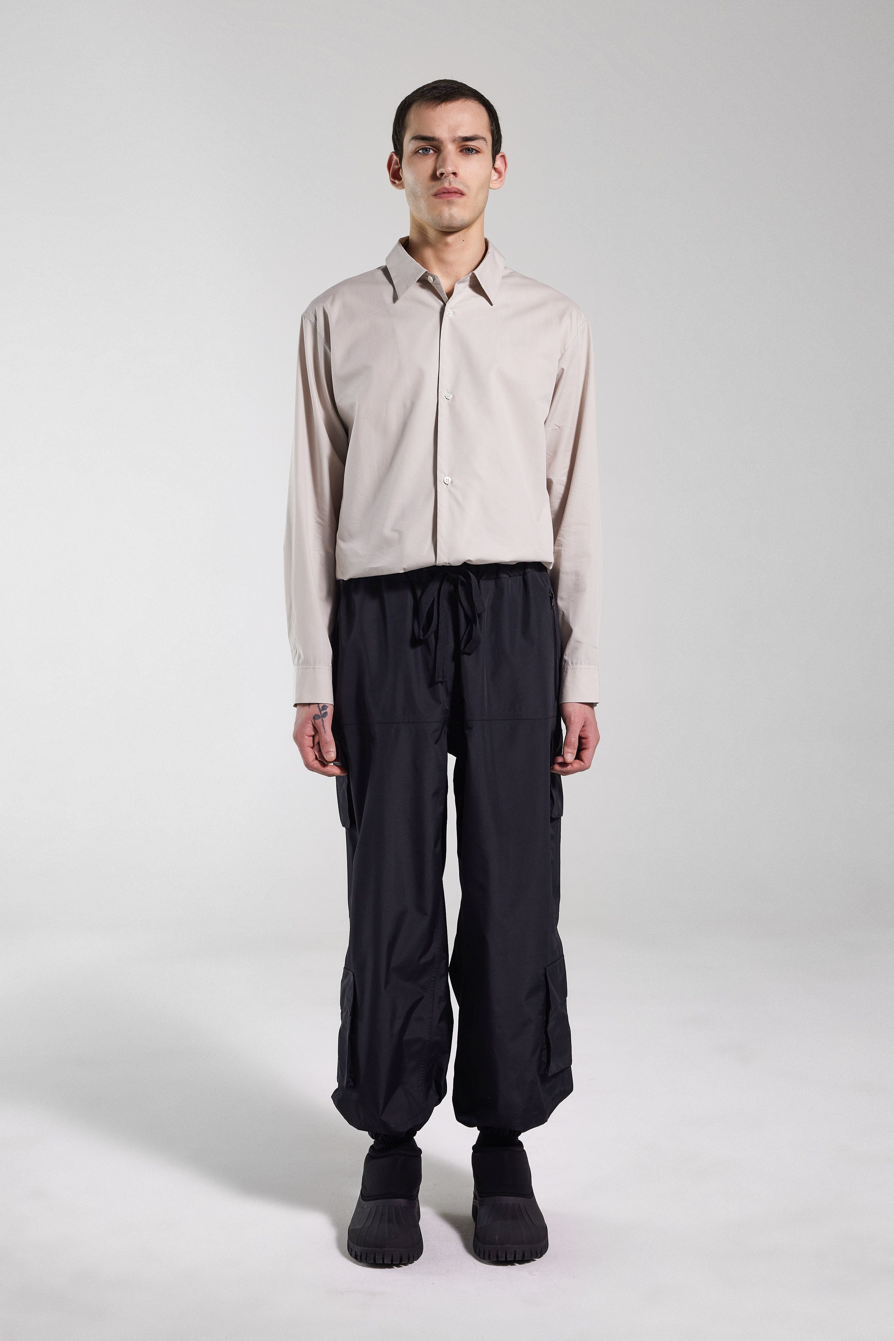 Kvala Lightweight Trousers Black - 2