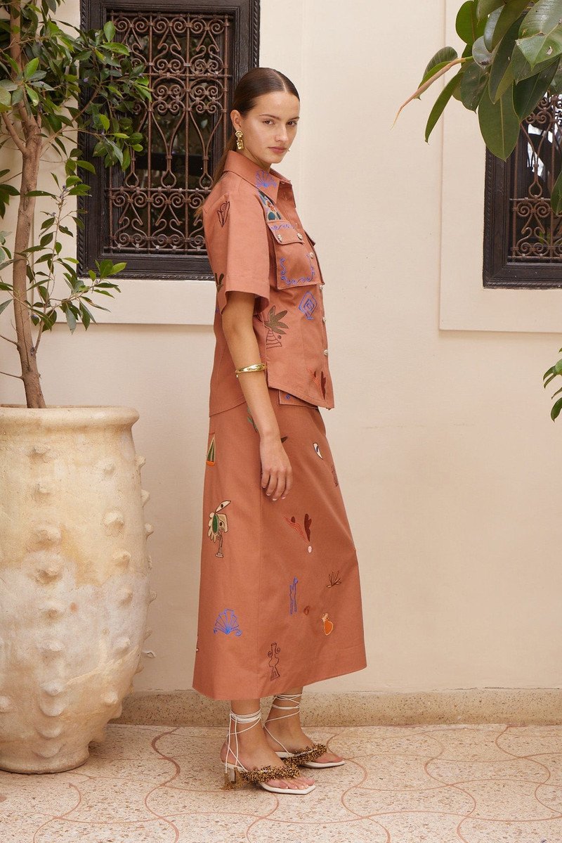 Dusty Embroidered Fitted Shirt 3