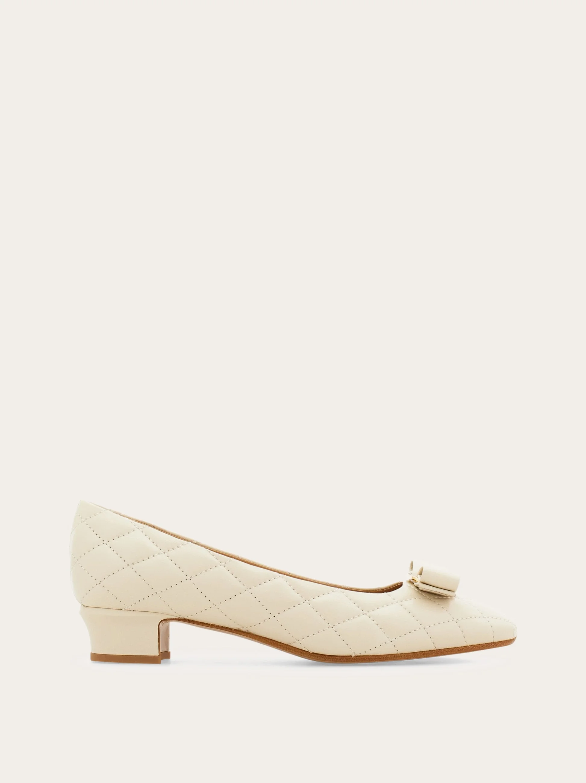 Quilted Vara bow pump - 1